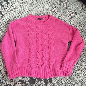 Women’s pink sweater
